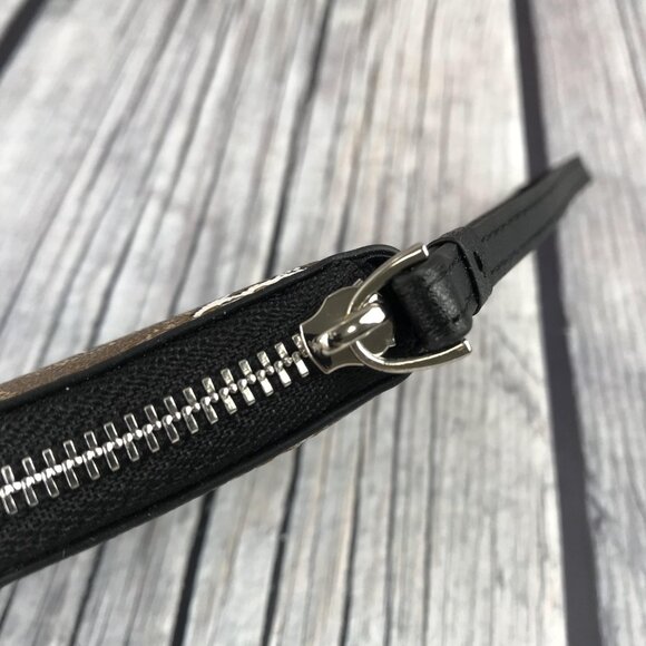 Coach X Peanuts Corner Zip Wristlet Wallet With Snoopy & Woodstock - Picture 6 of 8